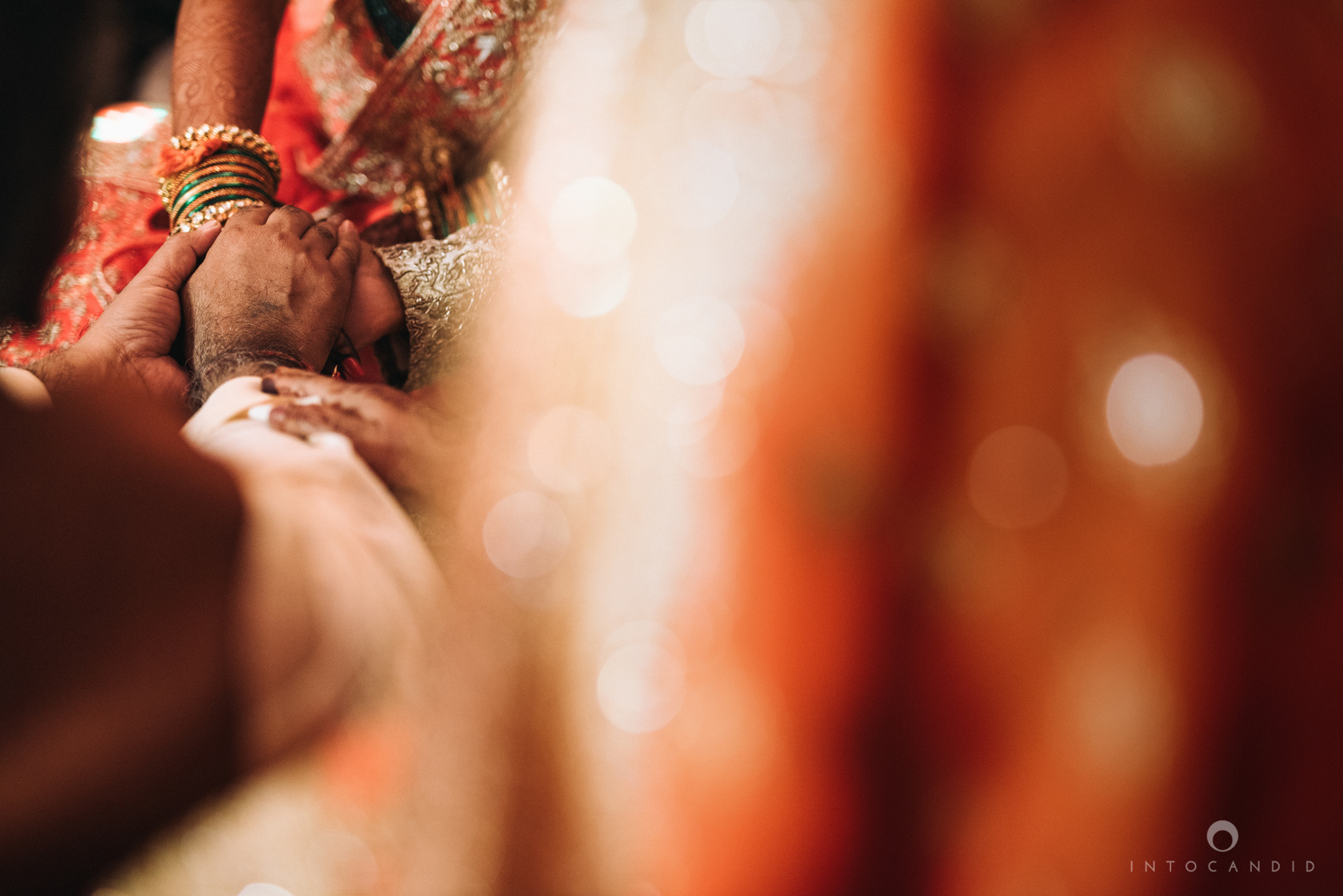 mumbai_wedding_photographer_intocandid_saharastar_ketan_manasvi_ts_021.jpg