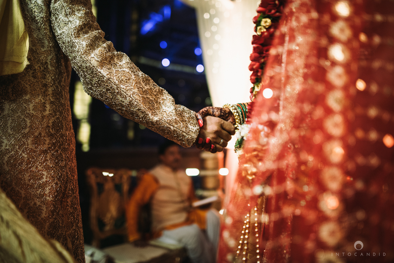 mumbai_wedding_photographer_intocandid_saharastar_ketan_manasvi_ts_029.jpg