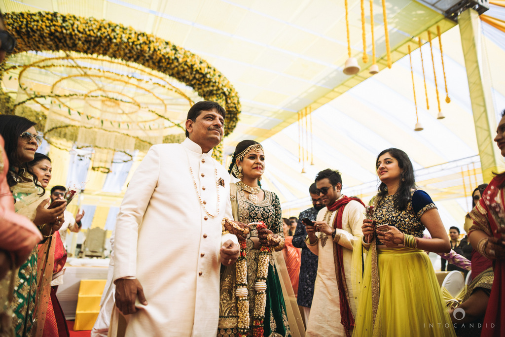mumbai_candid_wedding_photographer_ketanmanasvi_intocandid_photography_44.jpg