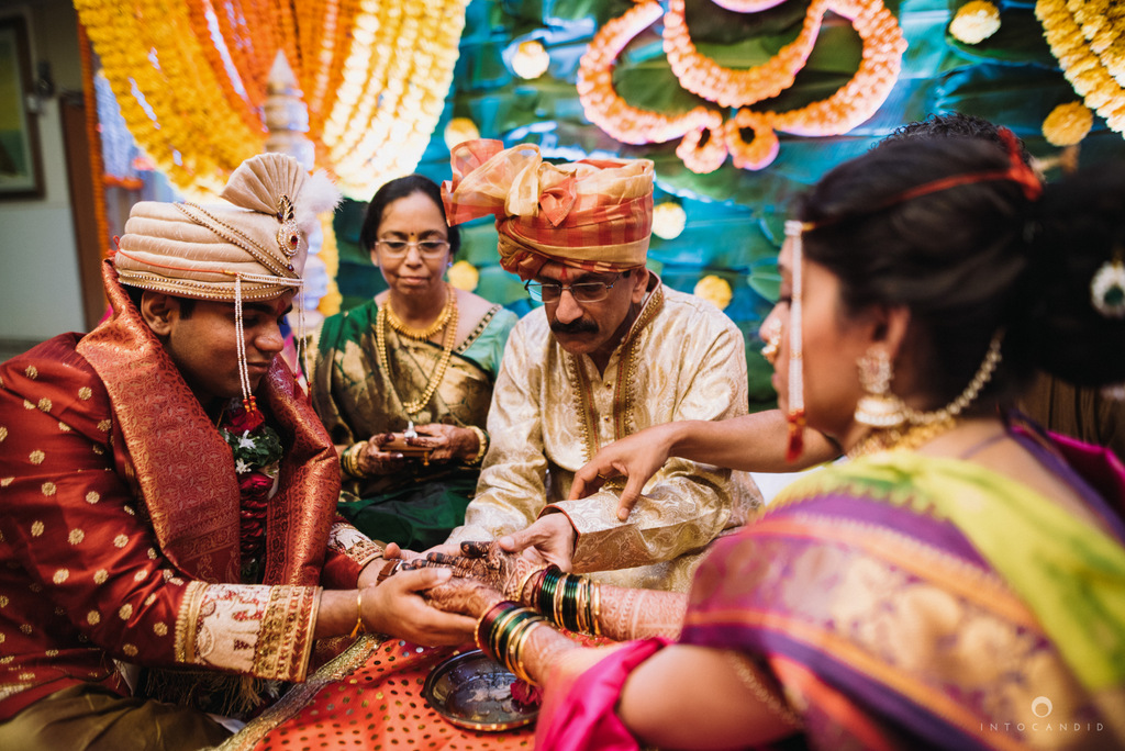 iskcon_wedding_photographer_mumbai_wedding_photography_31.jpg