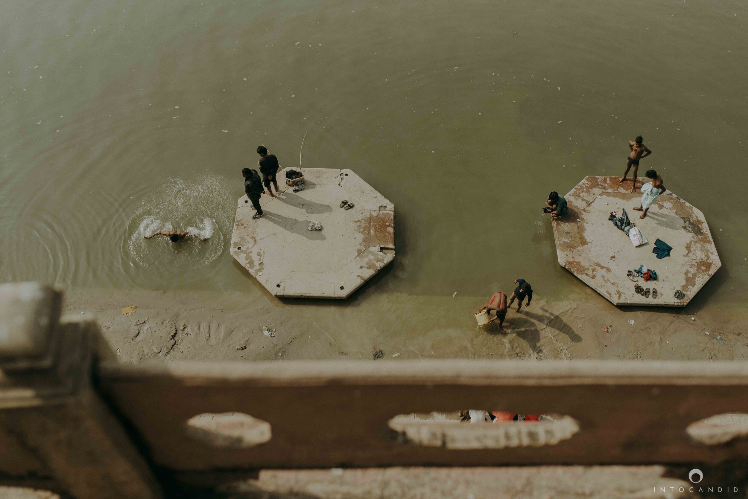 Varanasi_India_Engagementsession_Into_candid_photography_08.JPG