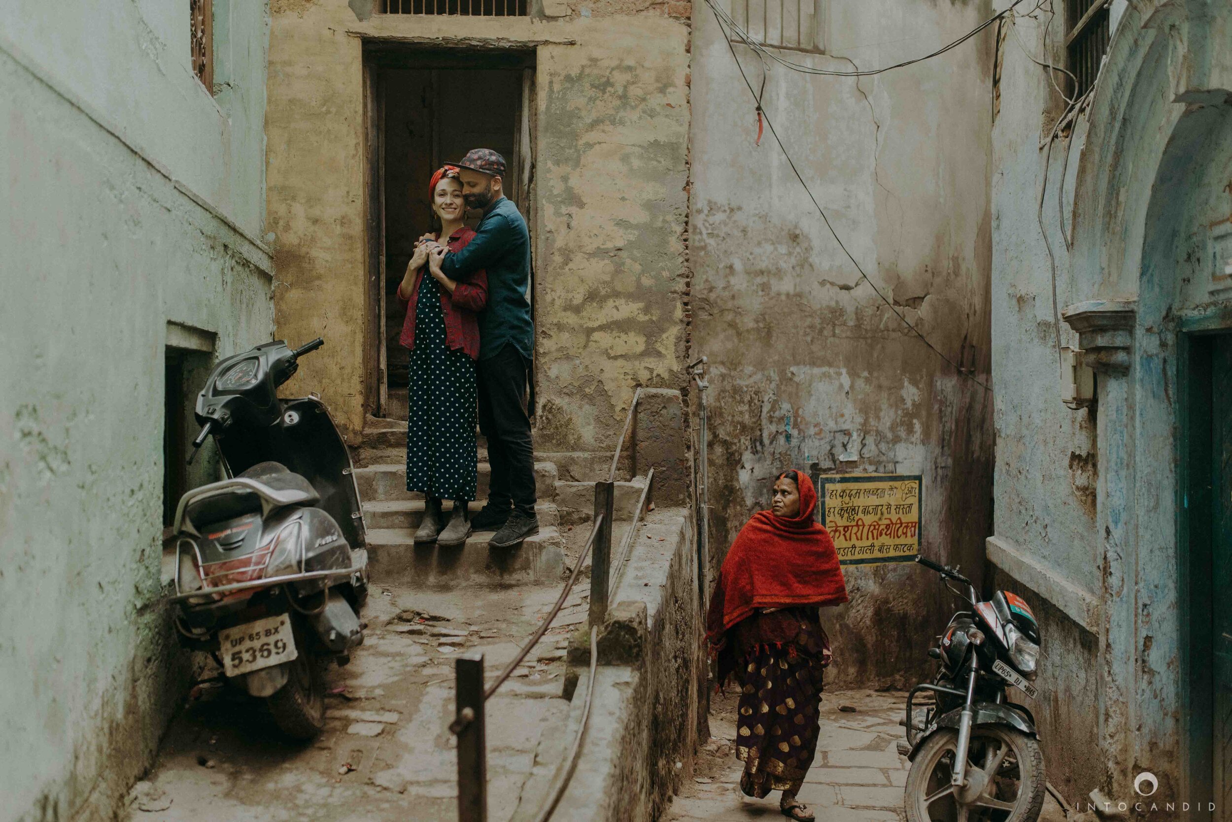 Varanasi_India_Engagementsession_Into_candid_photography_55.JPG