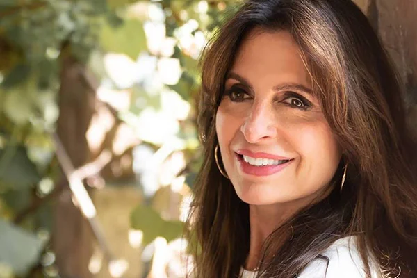 Lisa Bevere HSL.jpg