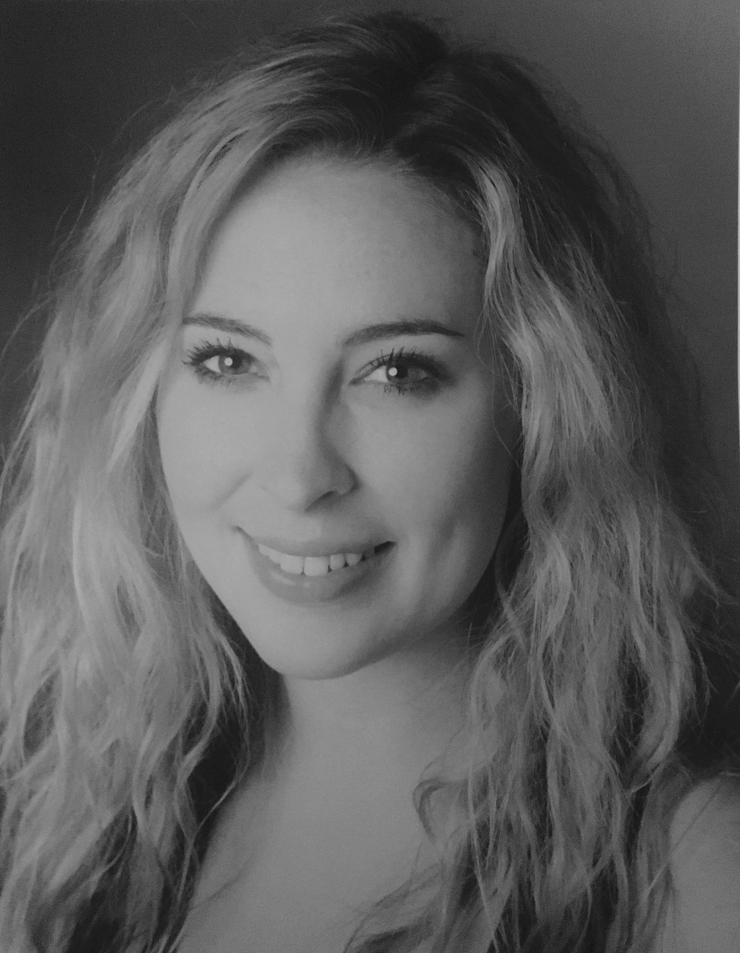 Chelsea Headshot.jpg