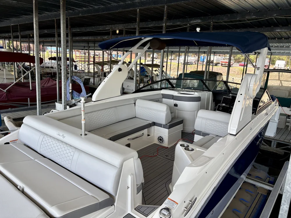 iDeal Yachts — Sea Ray SDX 270 Specs