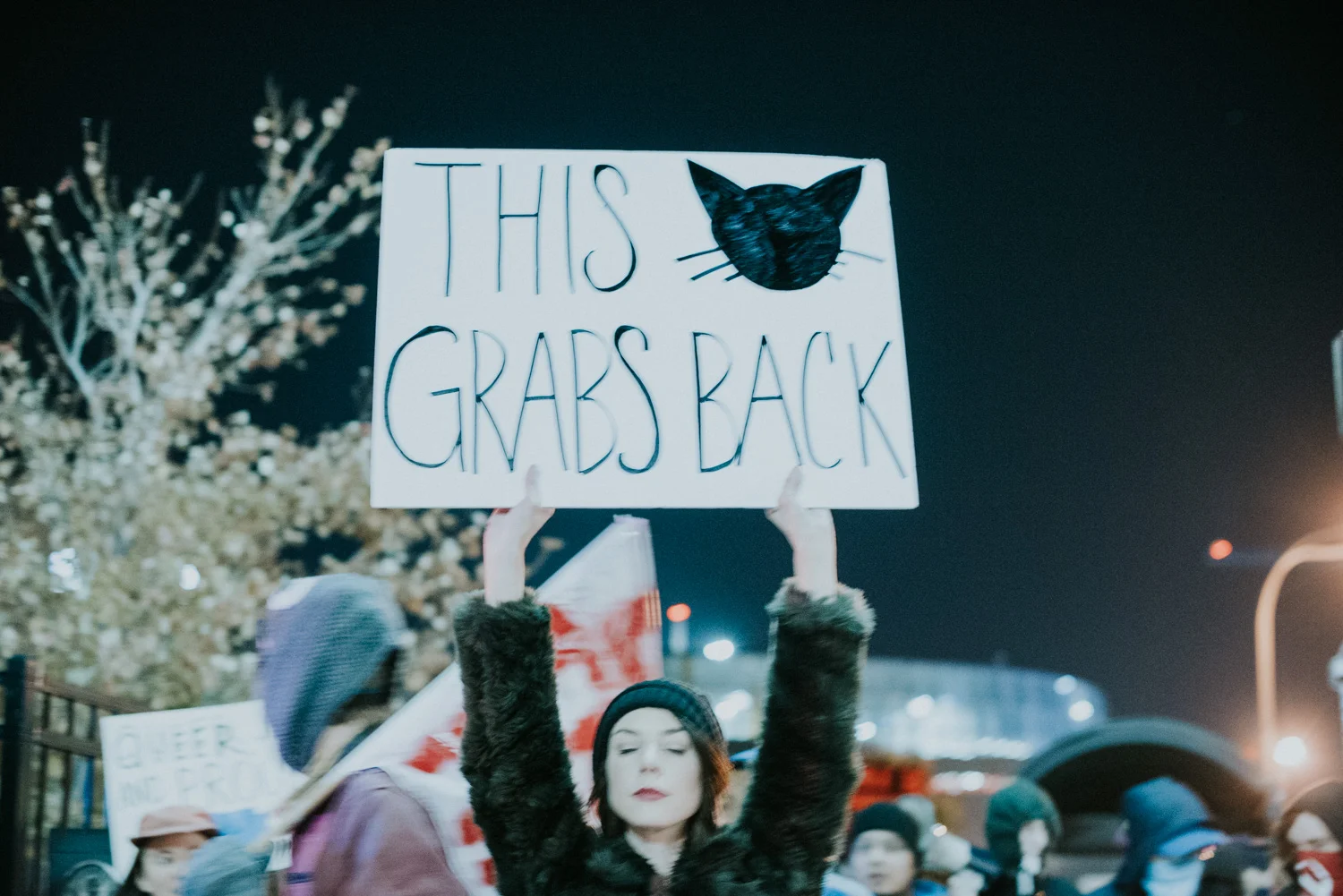 161111_love_trumps_hate_8795.jpg