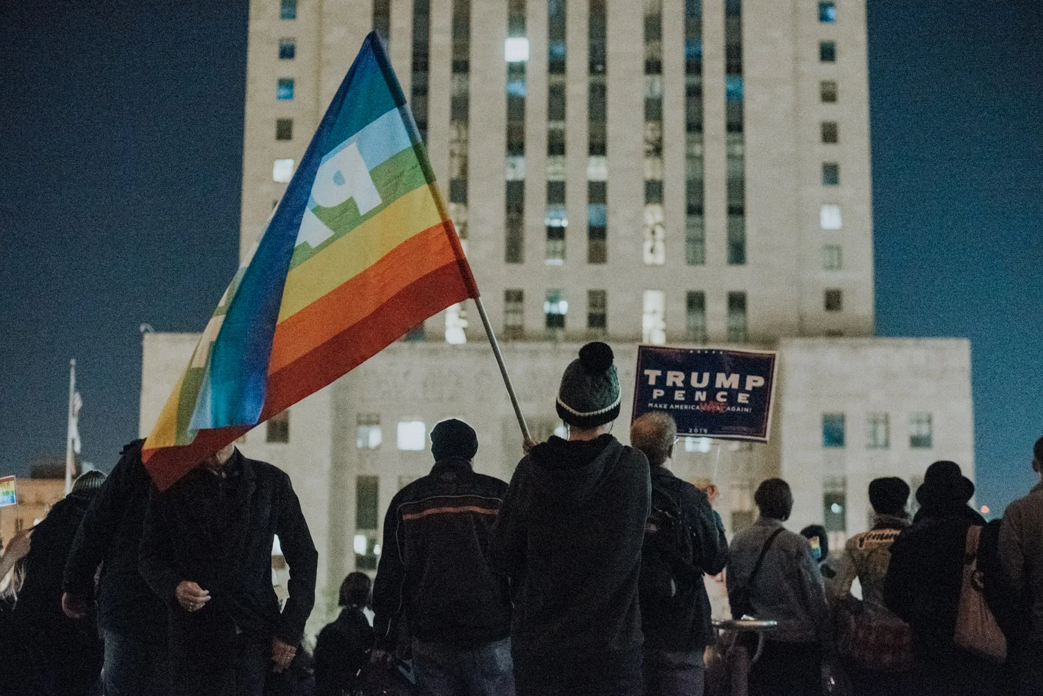 161111_love_trumps_hate_8844.jpg