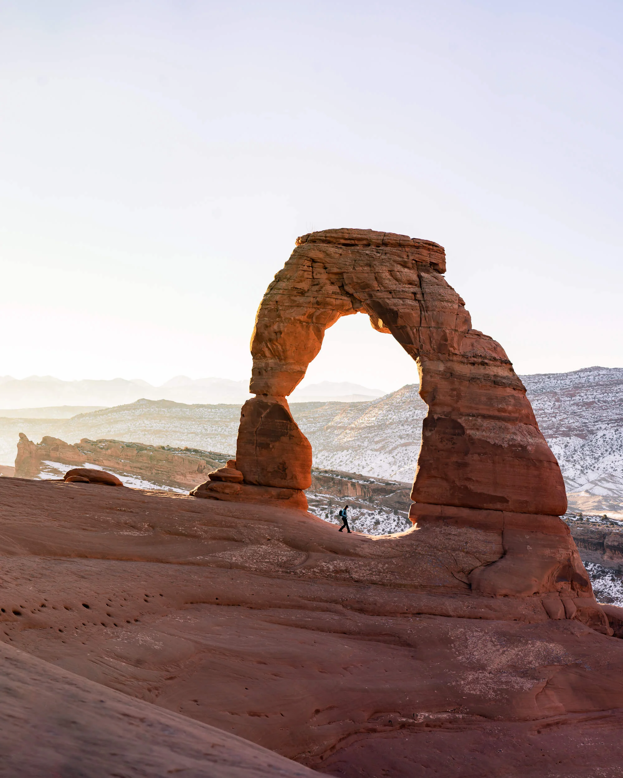 Utah-tourism-delicate-arch.jpg
