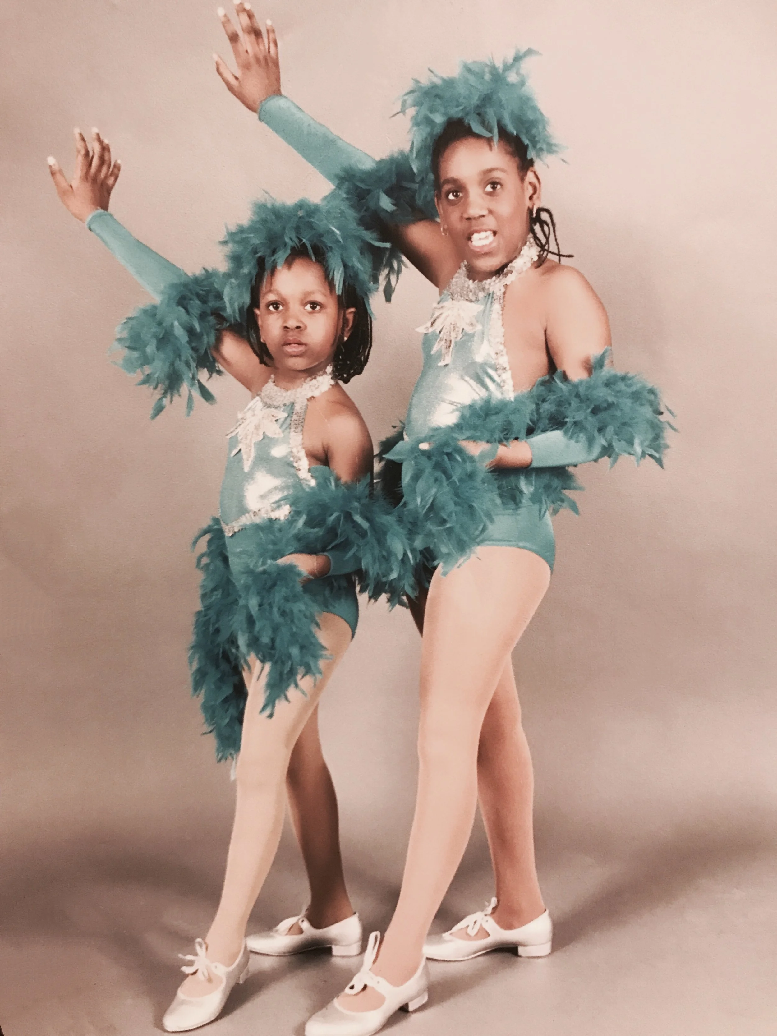 Charmant Style Smile Brilliant Story