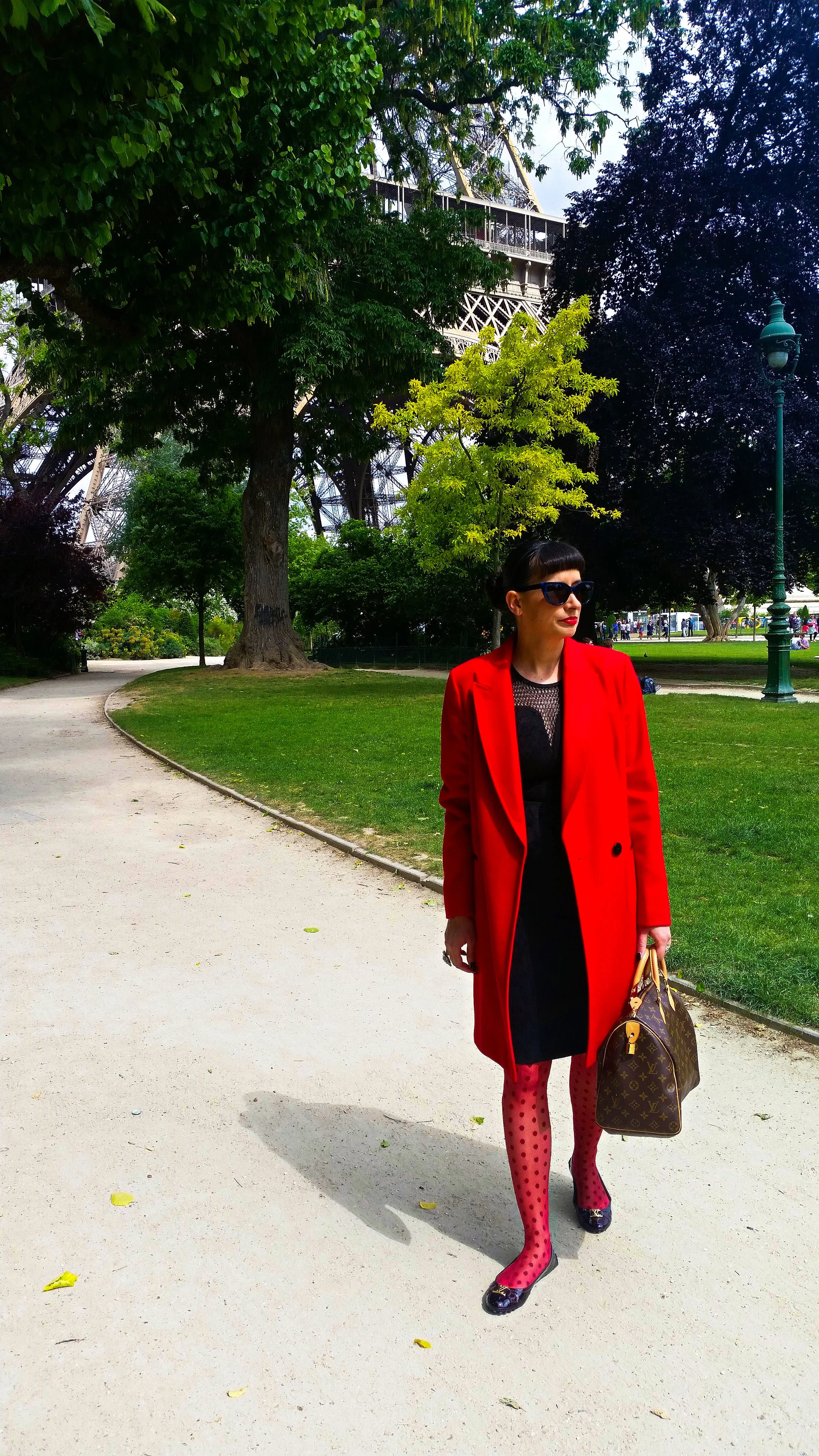 Looks for Paris: Day 4 - Red, Black and the Eiffel Tower