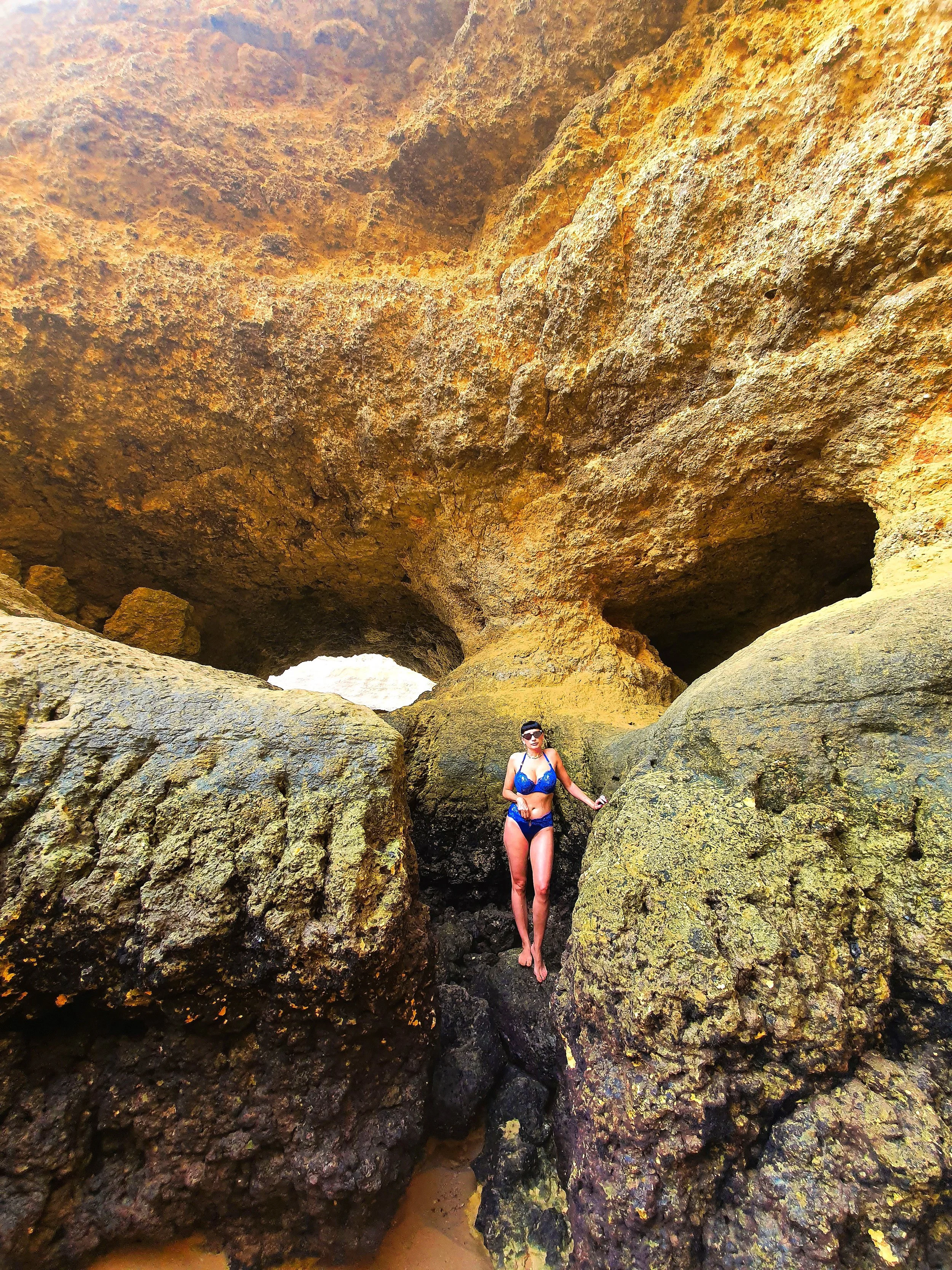 Portugal Travel &amp; Outfit Diaries 6 - Marinha Beach
