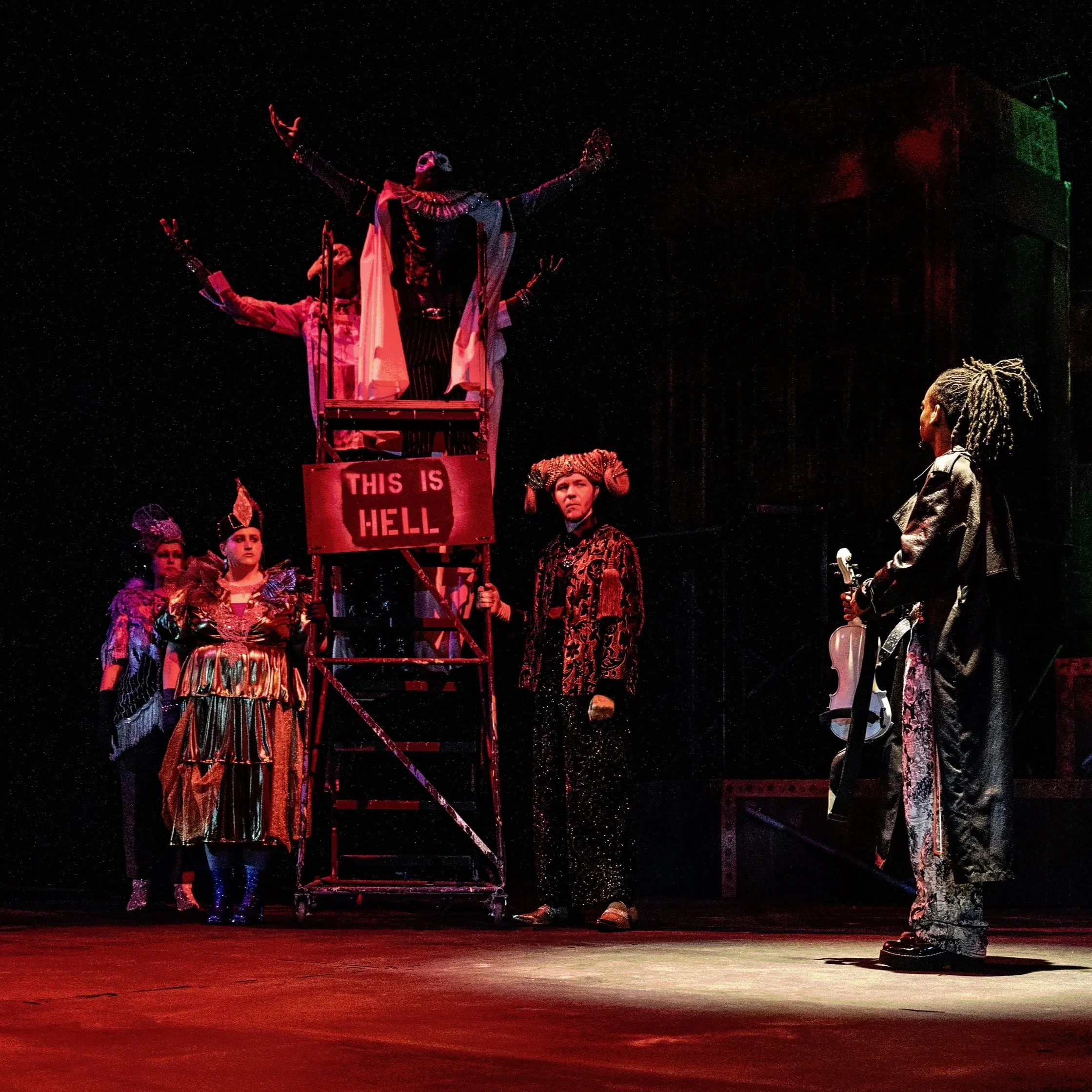 050_Eurydice_full+set.jpg