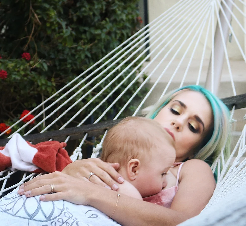 Breast is Best VS Fed is Best