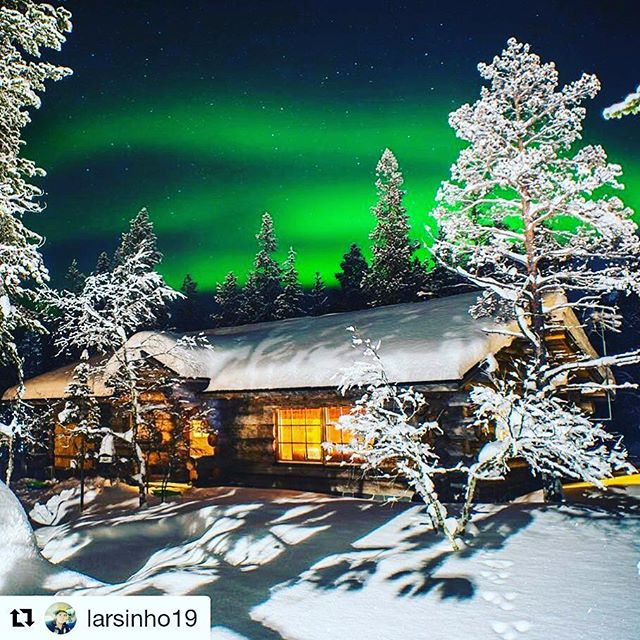 #Repost @larsinho19 (@get_repost)
・・・
Walking out from your cabin and you see this? Yes, Lapland is full of magic!🎅🏻🇫🇮 #saariselk&auml; #northernlights #finland
#lapland #aurorahunting #aurora #aurorahunt #aurorahunters ##laplandmagic #visitlapla
