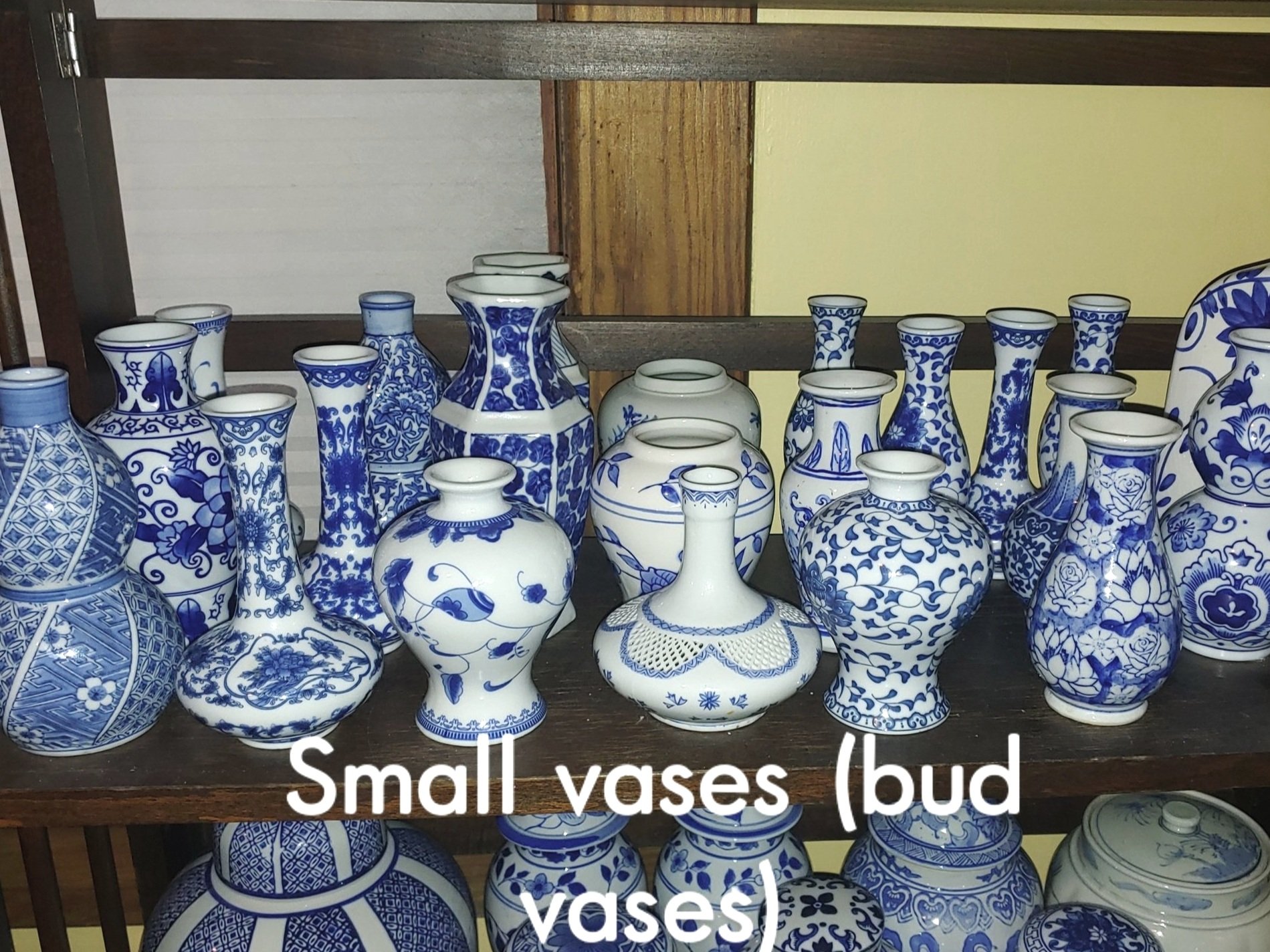 Small Blue and White Chinoiserie Bud Vases for rent from Delicate Dishes LLC