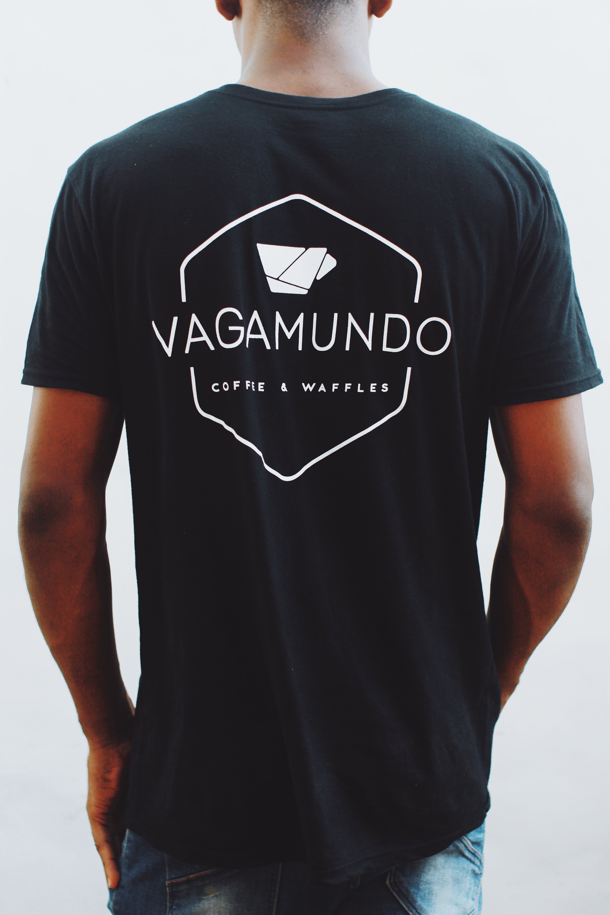 Vagamundo Shirt (Black - ft. back side) *Size Large in photo $900rd / ~$20 usd