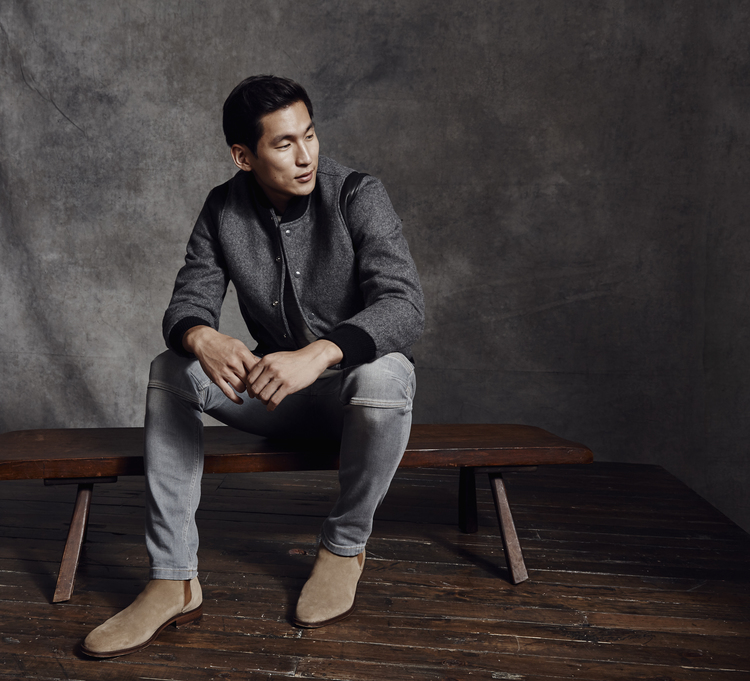 Fall_Essentials_Chelsea_Boots_PLP_Content_1_MRTW_1120813985_EDITORIAL_PLP_1_1666.jpg