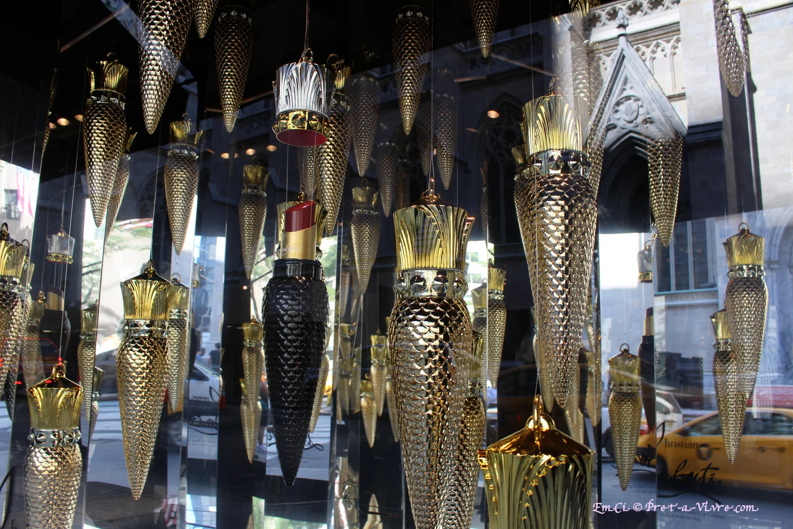 louboutin 10-001.JPG