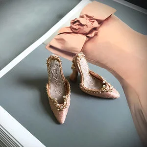 &lt;p&gt;&lt;strong&gt;Eikollander&lt;/strong&gt;SHOES &amp; APPAREL&lt;/p&gt;
