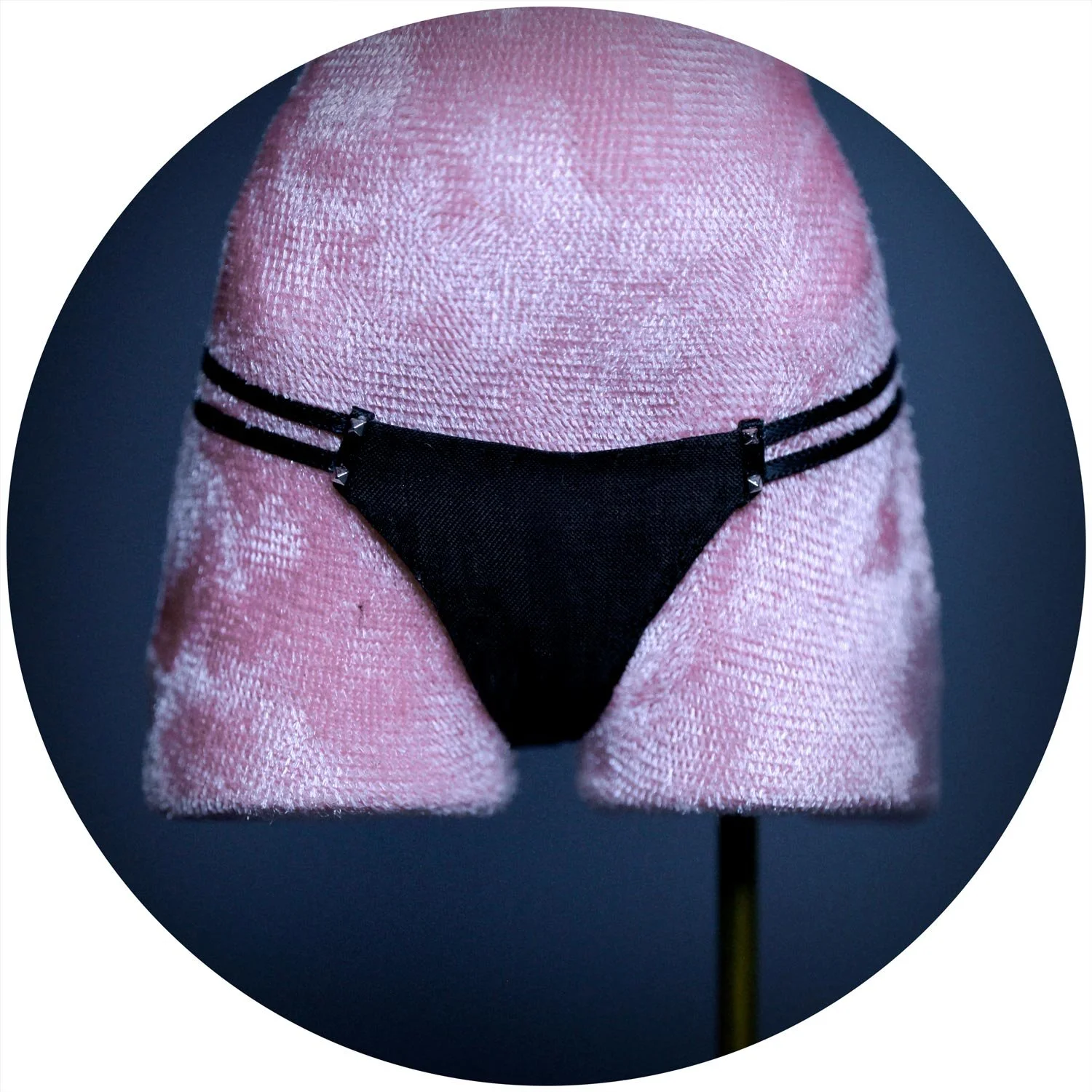Decorum & Desire Bottoms