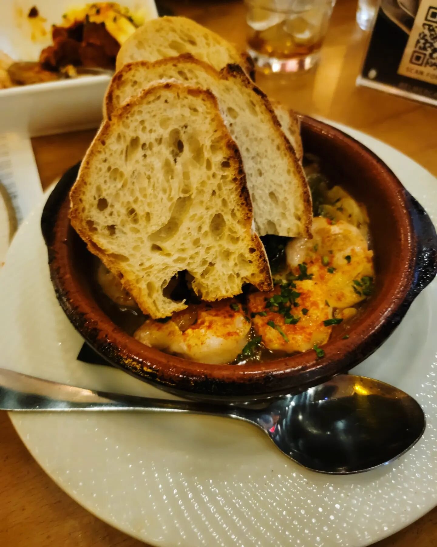 Did someone say tapas?!?

I absolutely love tapas, and on Saturday I had easily the best ones I've tasted outside of Spain. Where, you may ask? Rockville, Maryland! 

I know I know, you may have never heard of Rockville before. It's located in Montgo