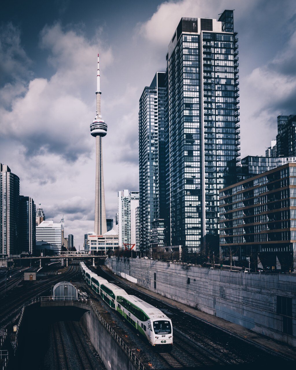 Top 10 Spots to Photograph in Toronto Framework Films