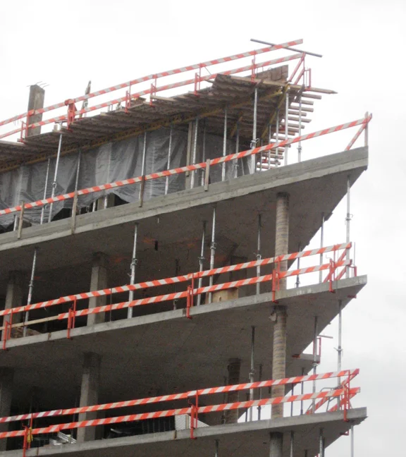 design5one7thunderconstructionR.jpg
