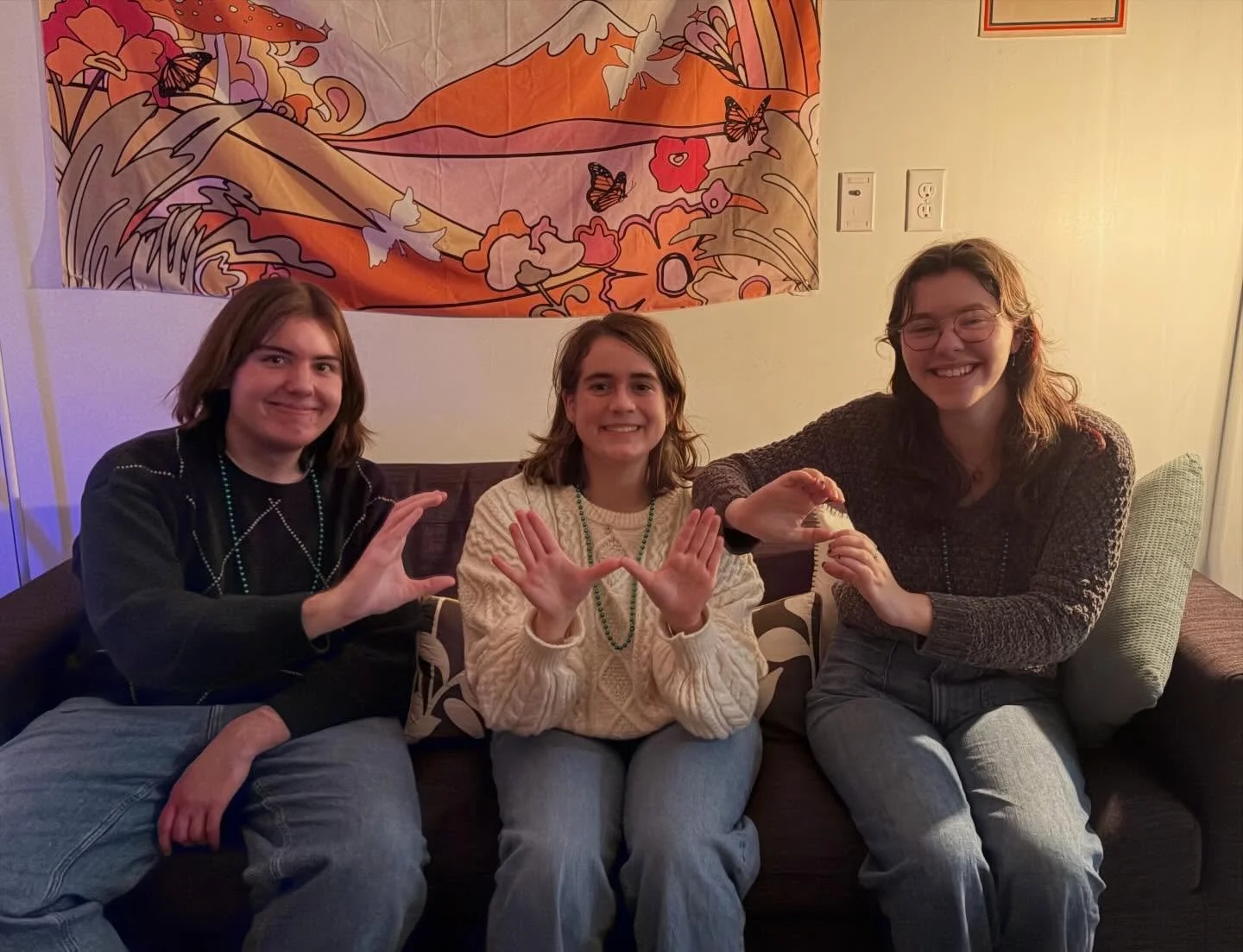 The birds got the word: NEW BABY BIRDS!!!!! 🐣🐣🐣 Please give a warm welcome to the newest members of our flock: Hiatt, McKenna, and Sam!!!! 💚🎶💚🎶💚