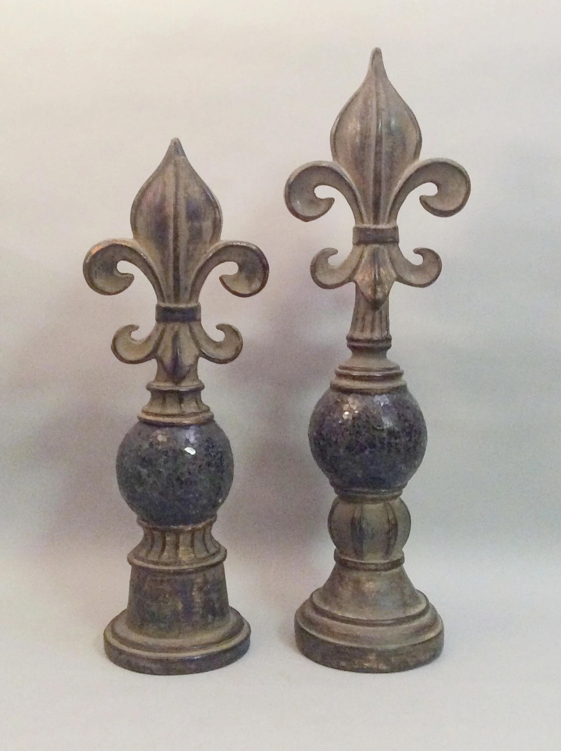 Fleur De Lis Figurines