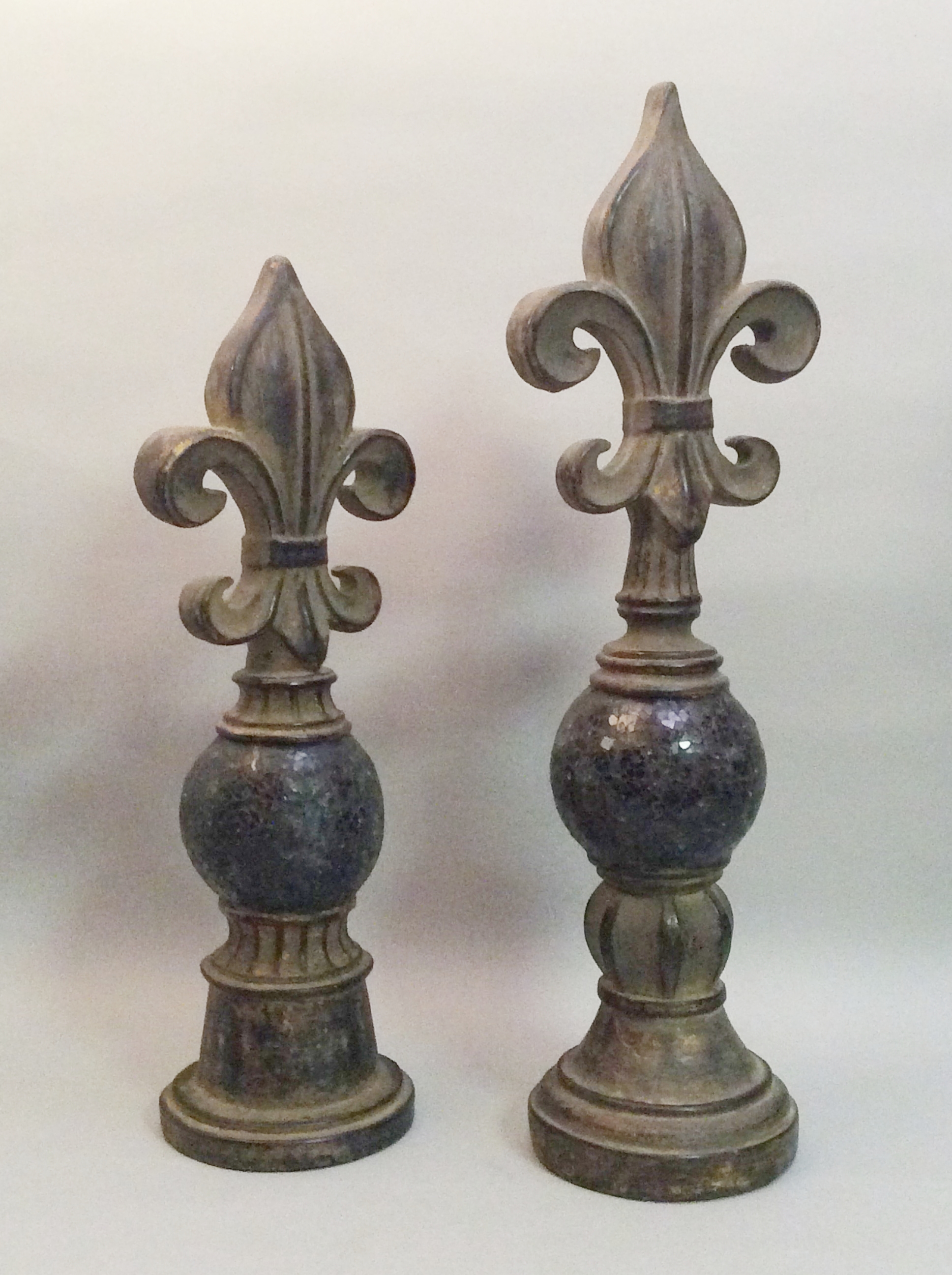 Fleur De Lis Figurines