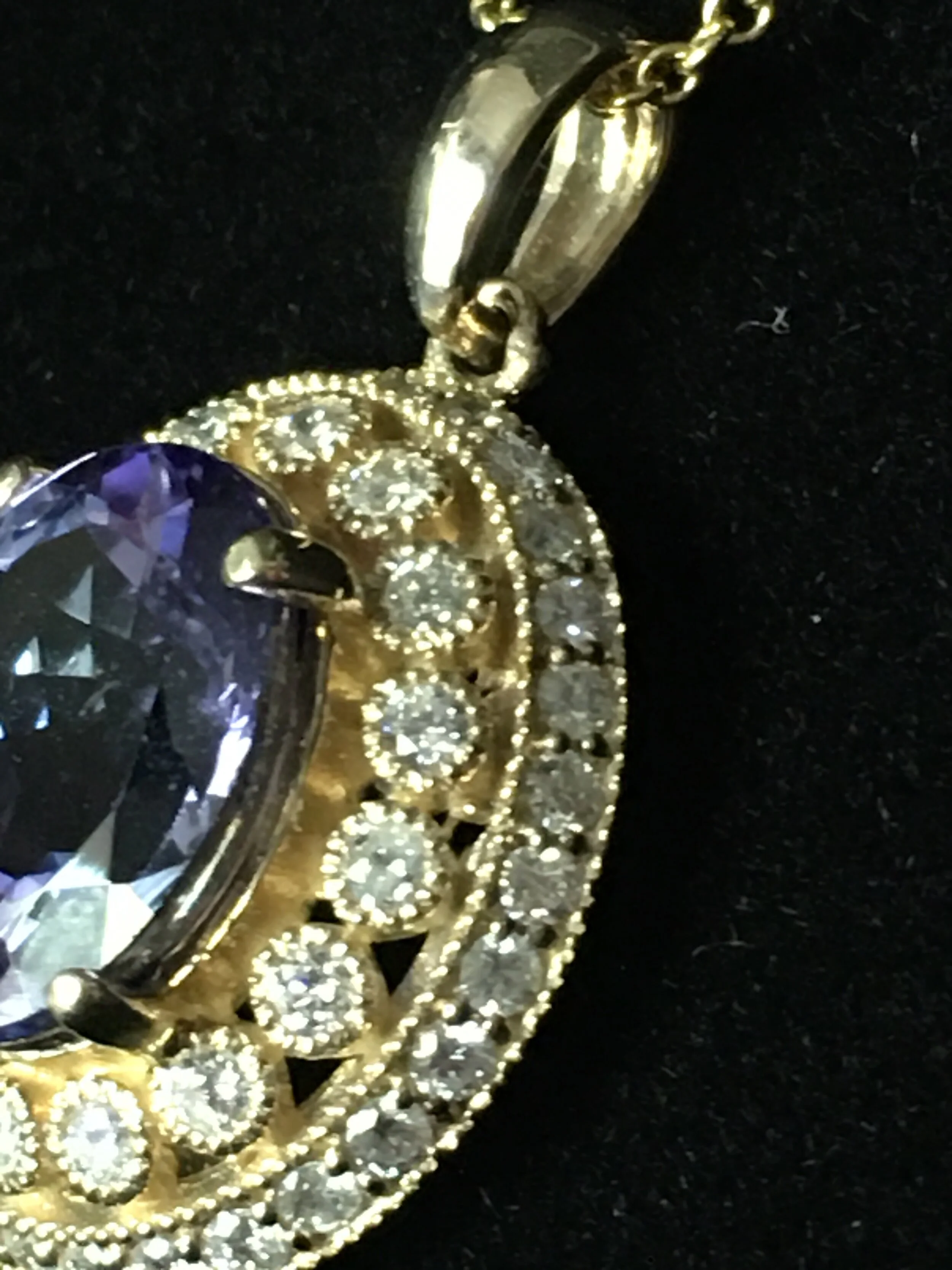 Tanzanite Diamond And Yellow Gold Pendant 7.JPG