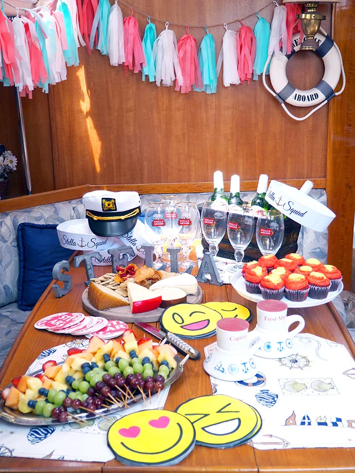 yacht party
