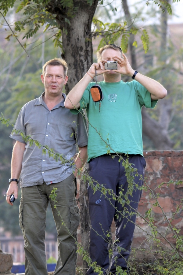 Mick & Simon .....photographing the photographer, me.