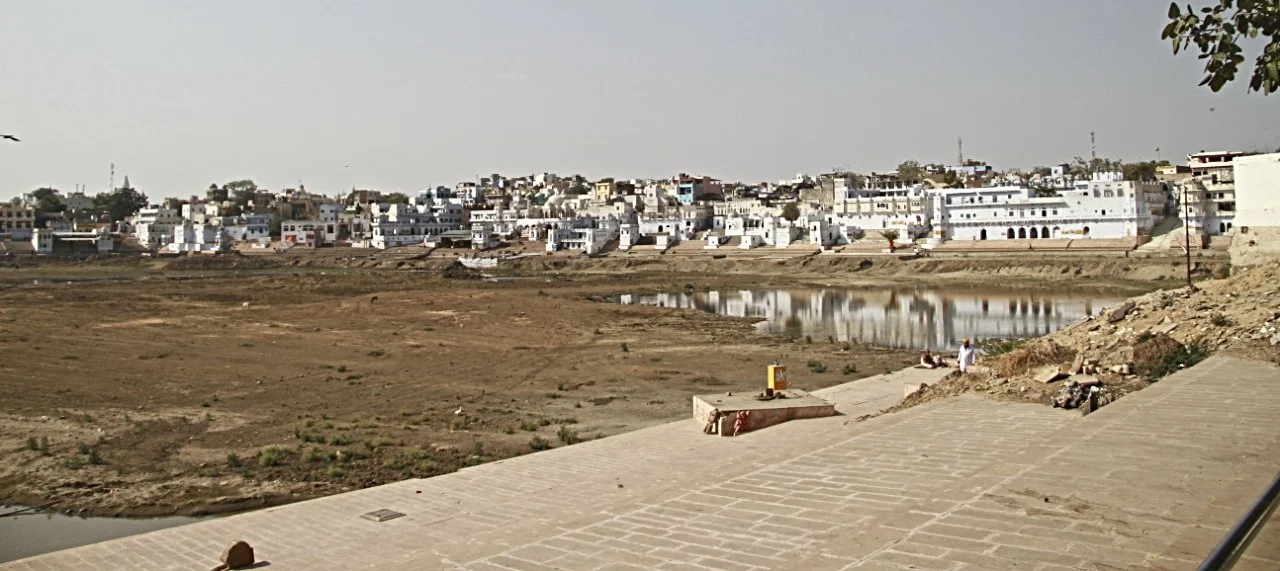 The sacred lake in the pilgrim town of Pushkar 70 miles NW of Jaipur ......renamed by Mick, the sacred fish bowl. Complete with "the Pink Floyd cafe" ( google it ) its true We're just two lost souls swimming in a fish bowl Year after year Runnin' over the same old ground What have we found the same old fears Wish you were here..............( Pink Floyd )