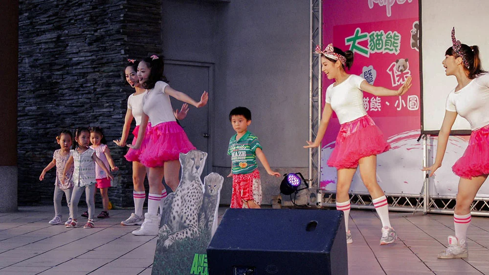 Children's Dance : 幼兒帶動跳