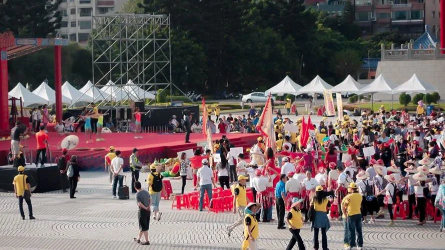 Mass Dance : 帶動唱表演