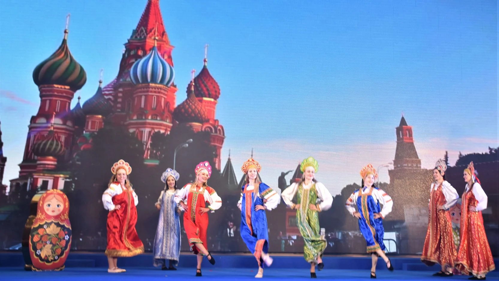 Russian Folk Dance : 俄羅斯傳統舞蹈