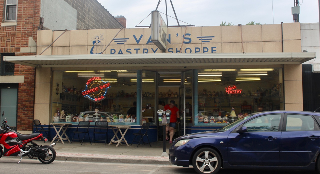 VAN'S PASTRY SHOPPE