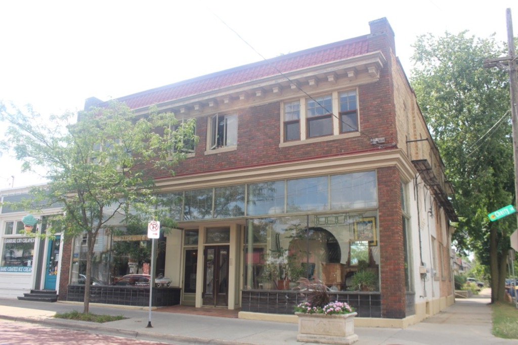 JOHN H. FRIDAY BUILDING/HEARTWOOD ANTIQUES