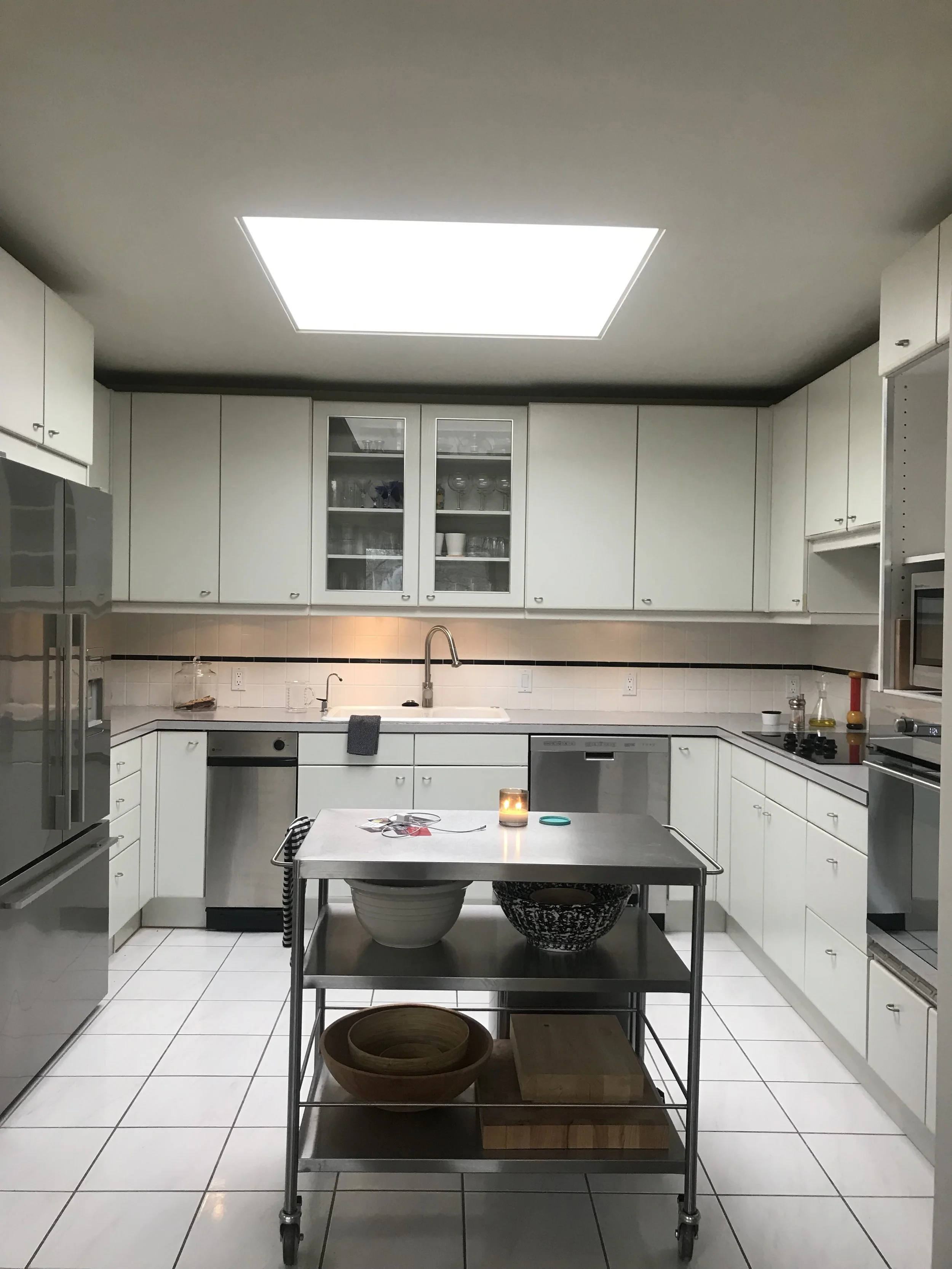 KITCHEN VERTICAL VIEW
