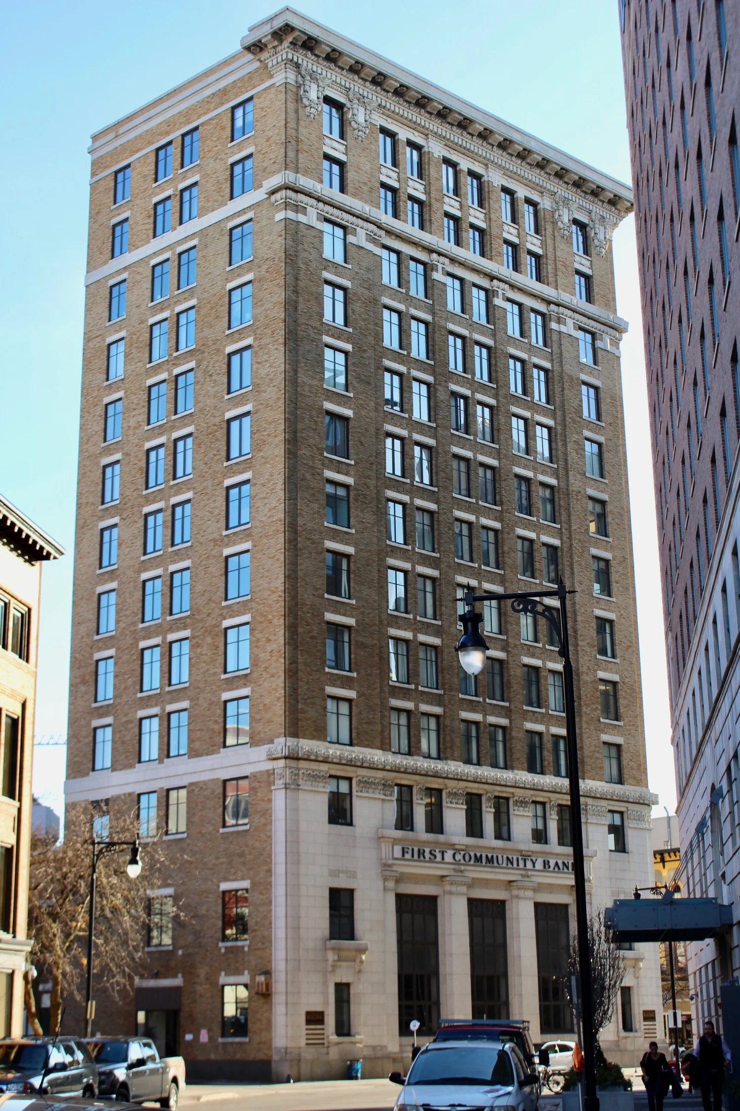 GRAND RAPIDS SAVINGS BANK copy 2.jpeg