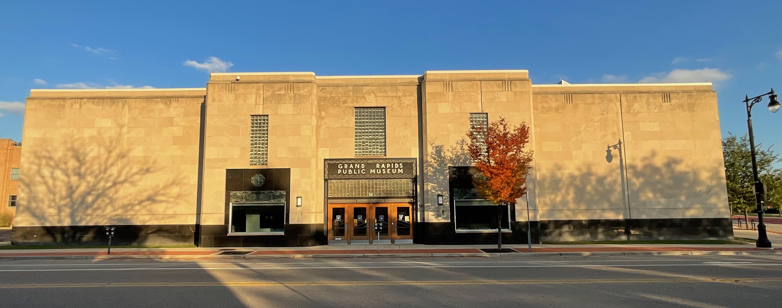 MUSEUM HIGH SCHOOL 1938 ROGER ALLEN