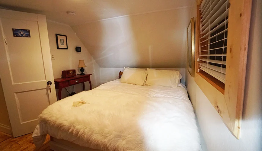 WOW_The-Sunset-room-2.jpg