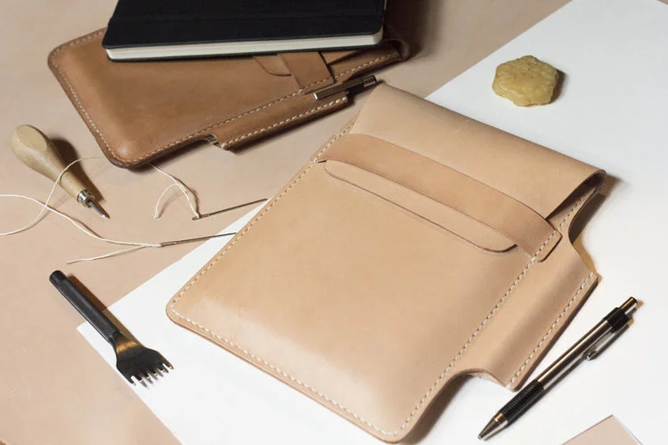 WORKSHOP: Leather journal case