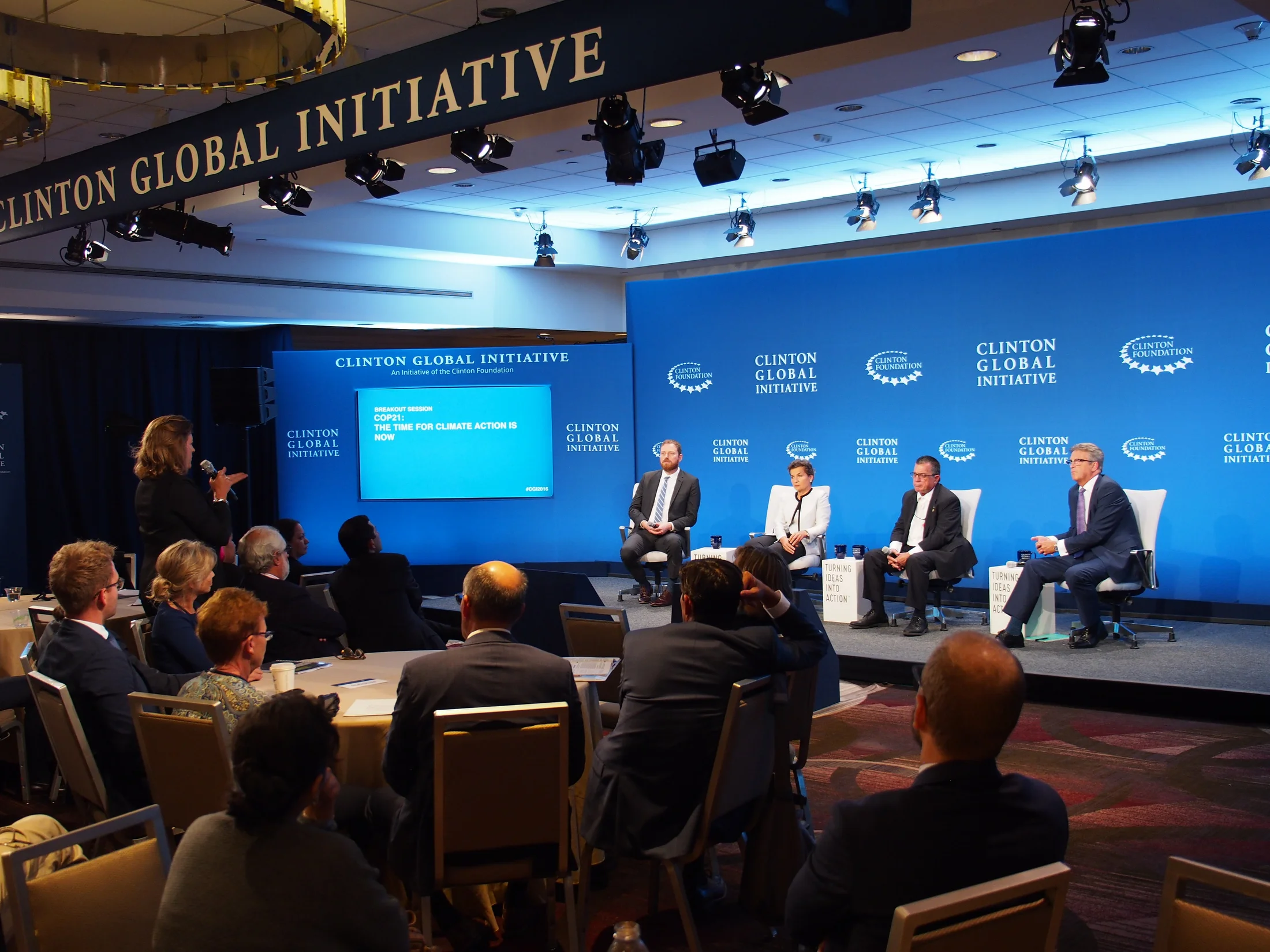 breakout-session-cop21-the-time-for-climate-action-is-now_29802800756_o.jpg