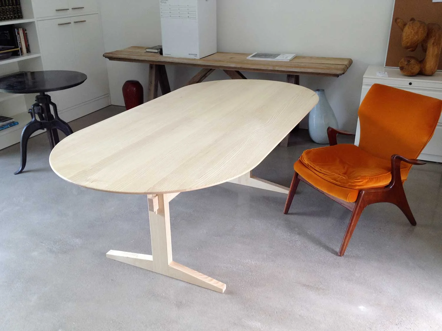wickham-white-ash-trestle-table2.jpg