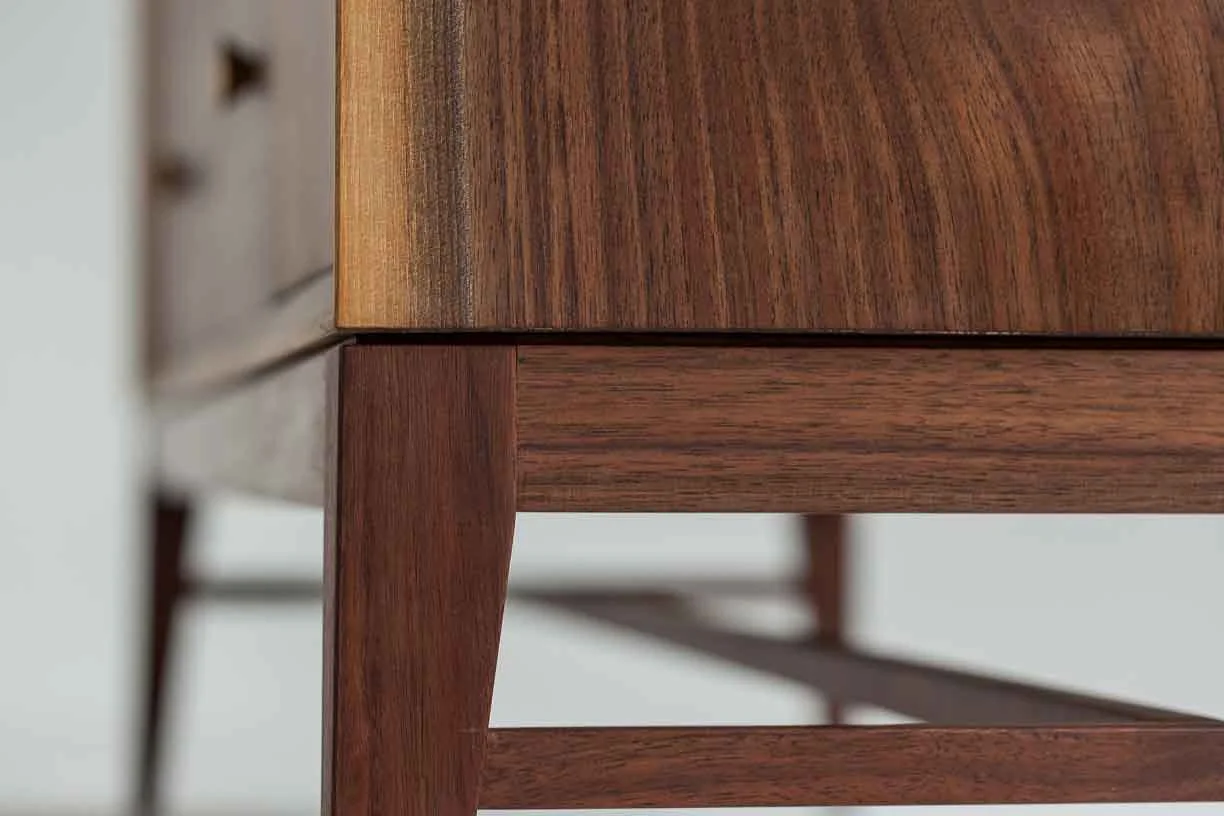 wickham_quartersawn_walnut_credenza3_tom_moore_photo.jpg