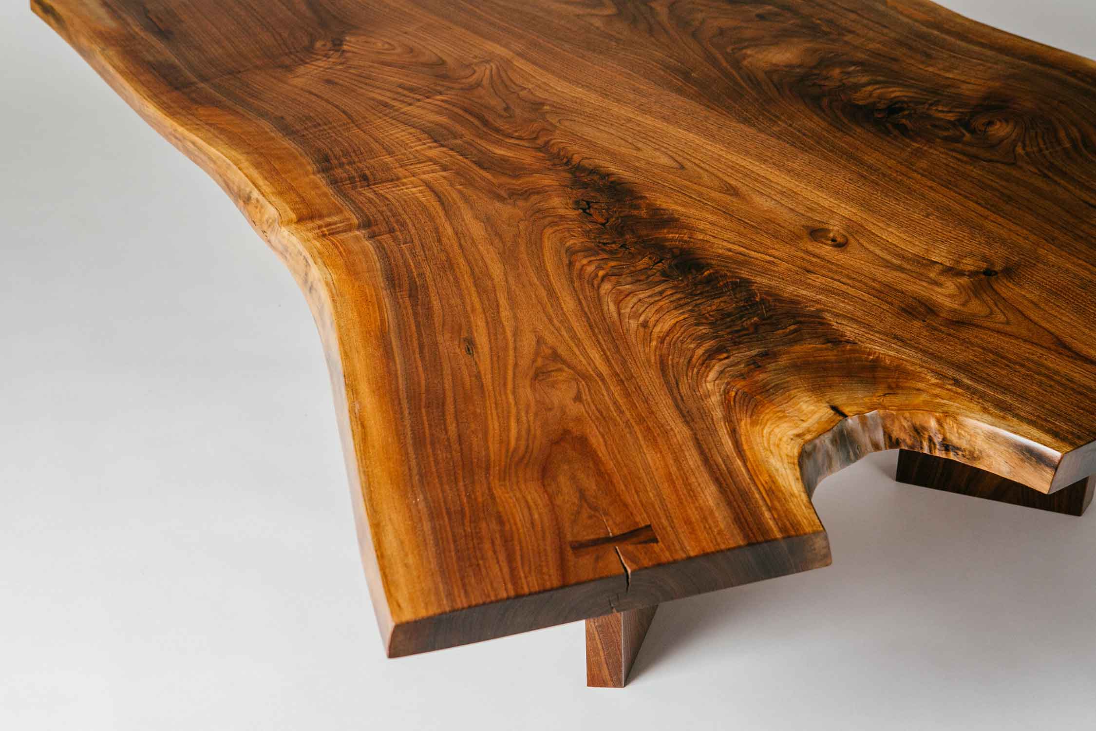 wickham-y-table4-ethan-harrison-photo.jpg