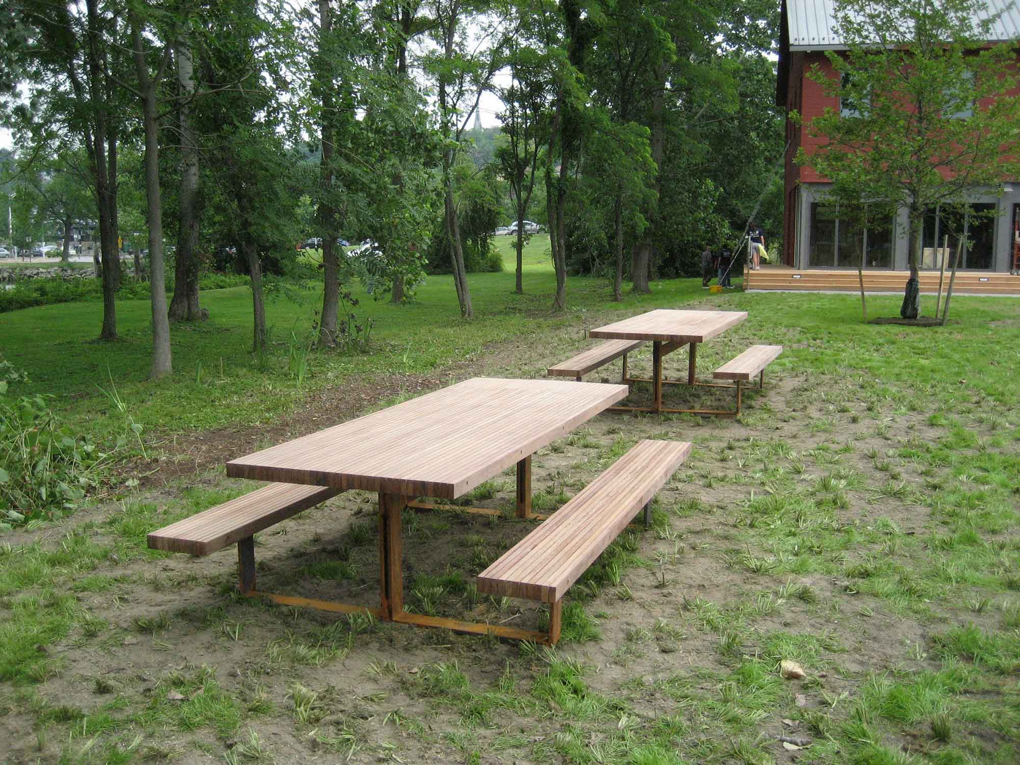 scenic-hudson-picnic-tables-5944.jpg