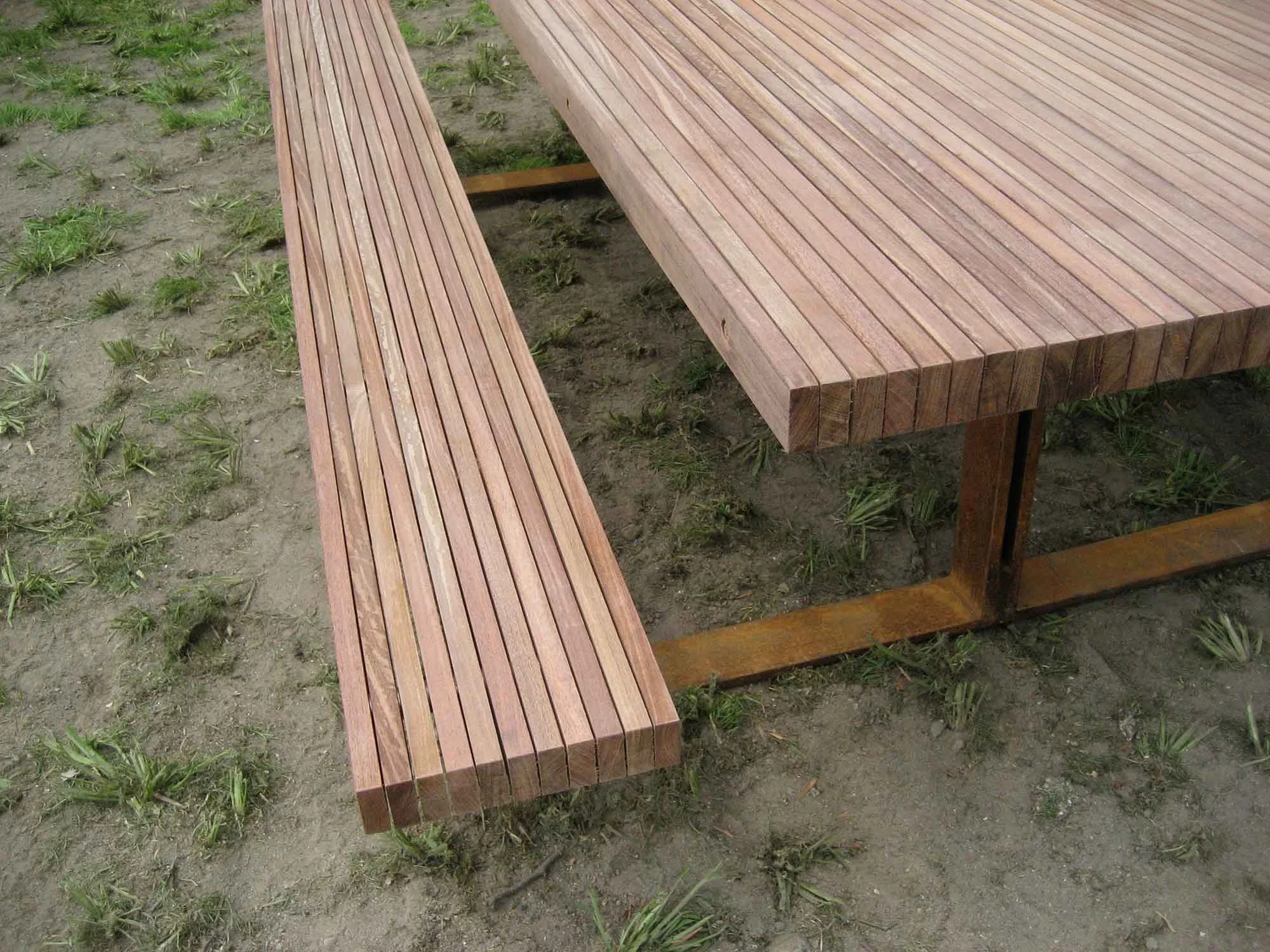 scenic-hudson-picnic-tables-12062.jpg